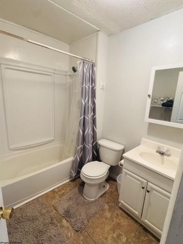 134 Pennsylvania Avenue Nutter Fort WV 26301