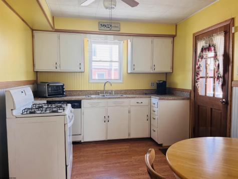134 Pennsylvania Avenue Nutter Fort WV 26301