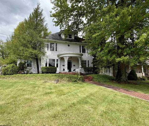 608 Milford Street Clarksburg WV 26301