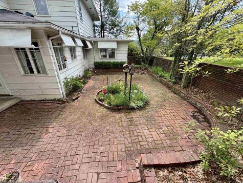 608 Milford Street Clarksburg WV 26301