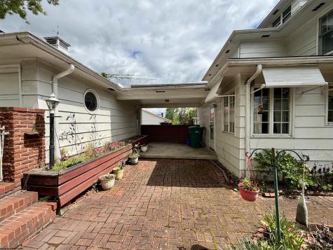 608 Milford Street Clarksburg WV 26301