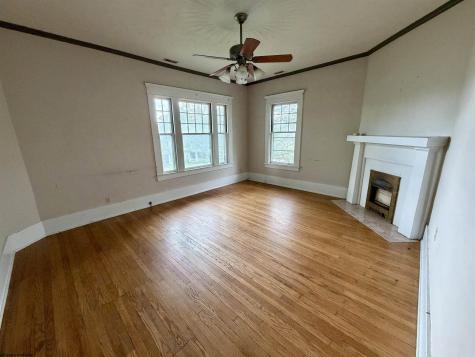 608 Milford Street Clarksburg WV 26301