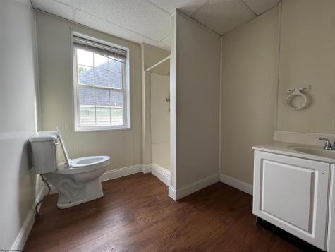 382 Forest Avenue Morgantown WV 26505