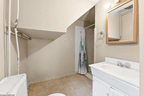 676 Willey Street Morgantown WV 26505