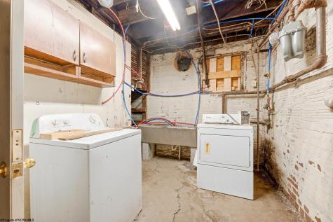 676 Willey Street Morgantown WV 26505
