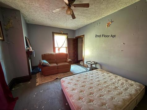 1008 E Main Street Mannington WV 26582