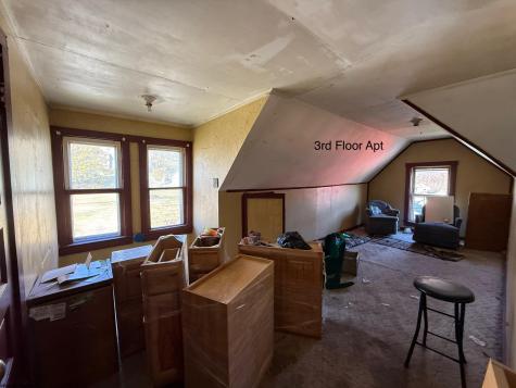 1008 E Main Street Mannington WV 26582