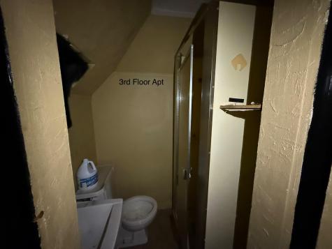 1008 E Main Street Mannington WV 26582