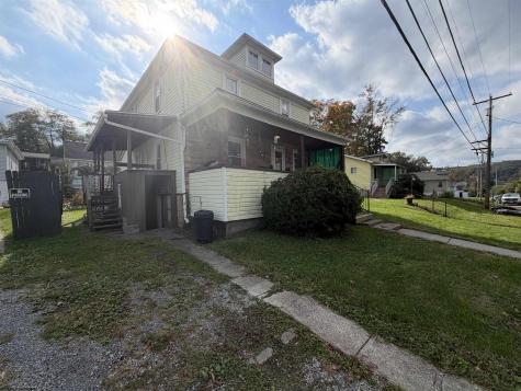 493 W Pennsylvania Avenue Westover WV 26501
