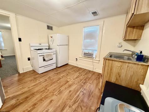 493 W Pennsylvania Avenue Westover WV 26501