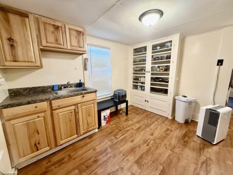 493 W Pennsylvania Avenue Westover WV 26501