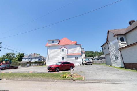 243 S Maple Avenue Clarksburg WV 26301