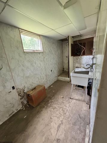 314 Washington Street Hopwood PA 15445