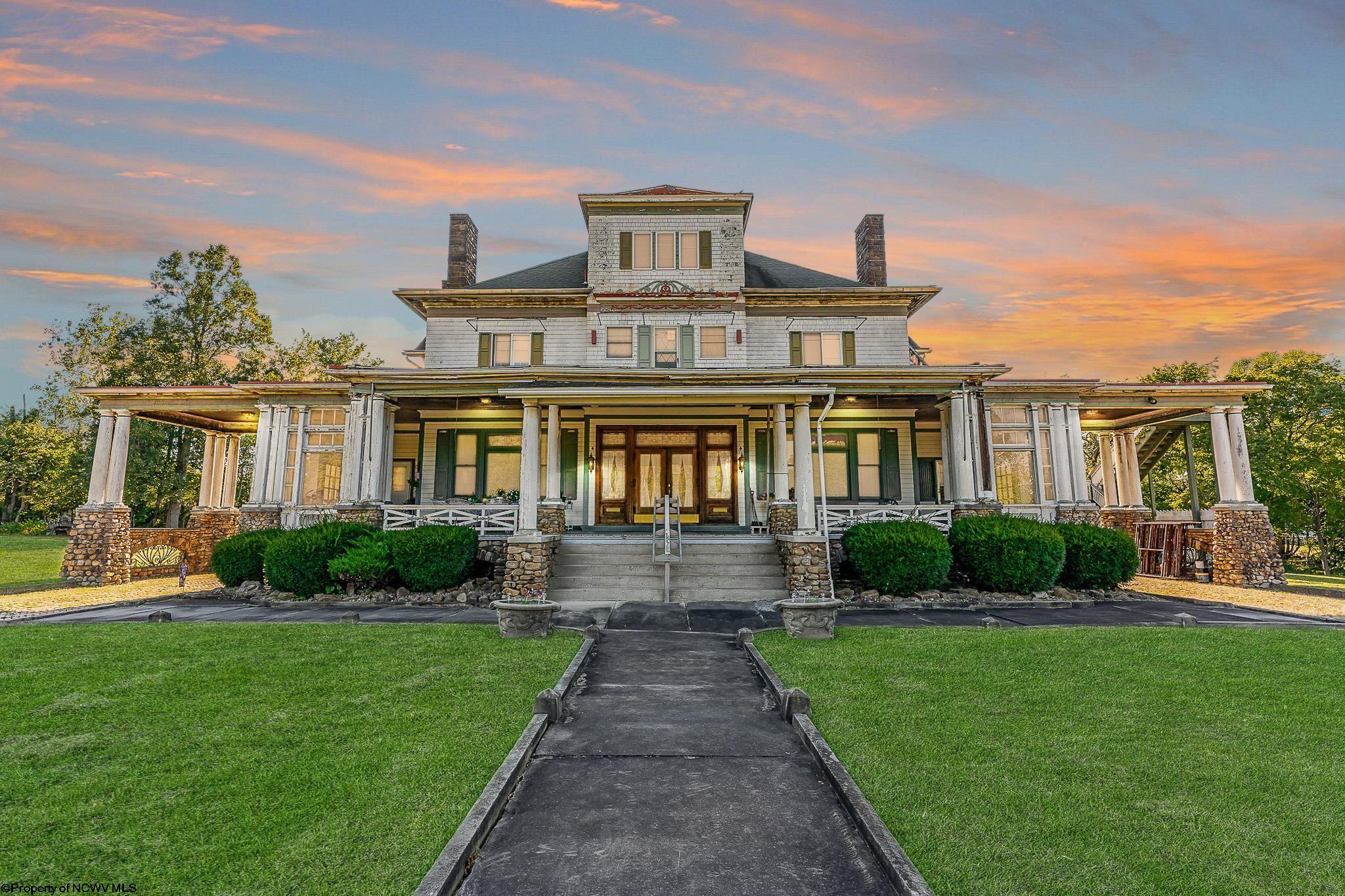 1266 National Pike Road Hopwood PA 15445