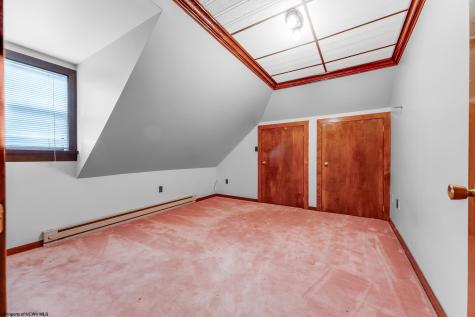 1266 National Pike Road Hopwood PA 15445