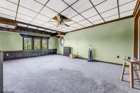 1266 National Pike Road Hopwood PA 15445