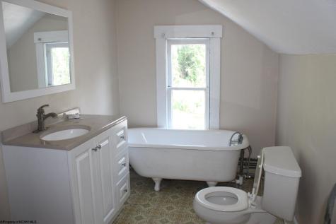 740 Weaver Street Morgantown WV 26505
