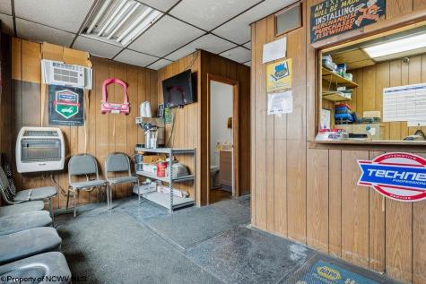 109 Lodgeville Road Bridgeport WV 26330
