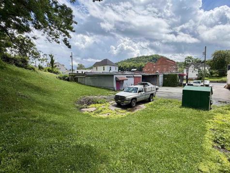 760 W Pike Clarksburg WV 26301