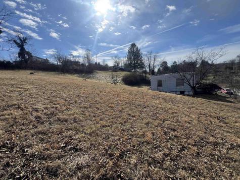2213 Pleasant Valley Road Pleasant Valley WV 26554