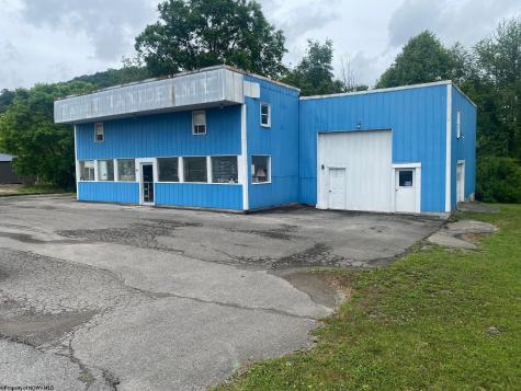 2294 Harrison Avenue Elkins WV 26241