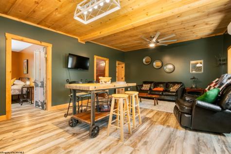 541 Spruce Street Thomas WV 26292