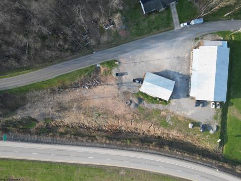 2774 Old Route 33 (RR) Horner WV 26372