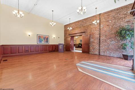 901 Quarrier Street Charleston WV 25301