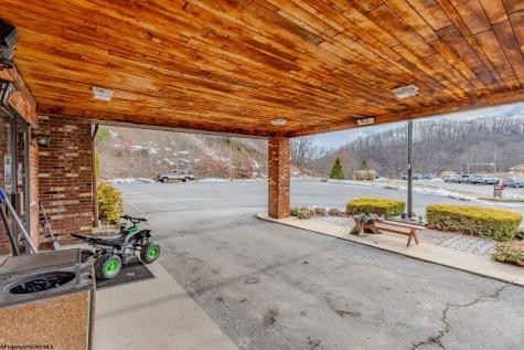 357 Beverly Pike Elkins WV 26241-2916