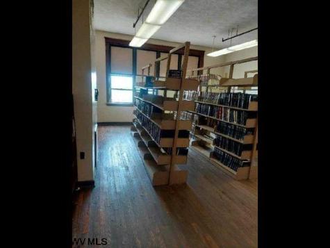 116 Pennsylvania Avenue Nutter Fort WV 26301