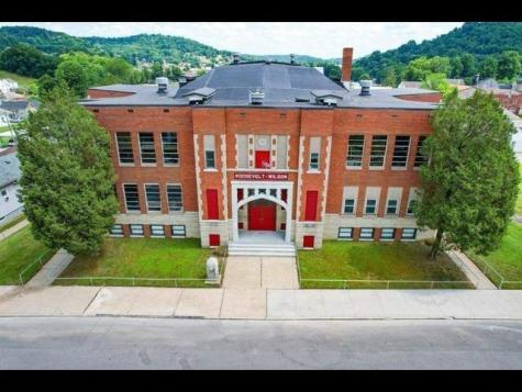 116 Pennsylvania Avenue Nutter Fort WV 26301