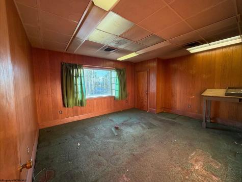 686 Fairmont Road Morgantown WV 26501
