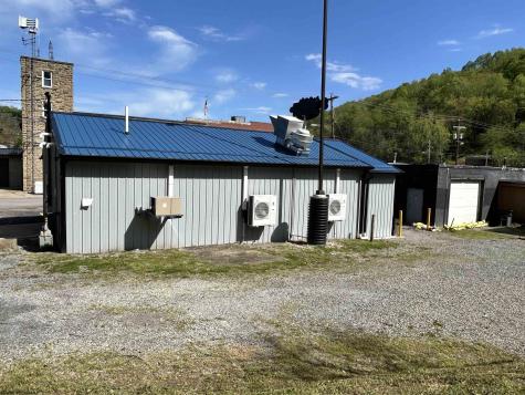 64 Valley Street Salem WV 26426