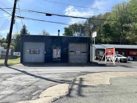 64 Valley Street Salem WV 26426