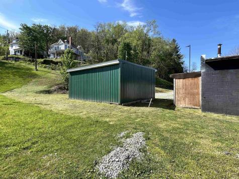 64 Valley Street Salem WV 26426