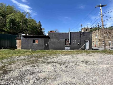 64 Valley Street Salem WV 26426
