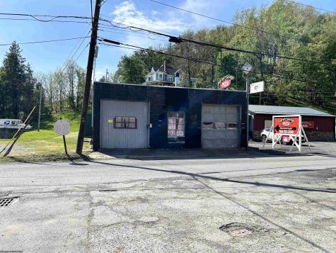 64 Valley Street Salem WV 26426