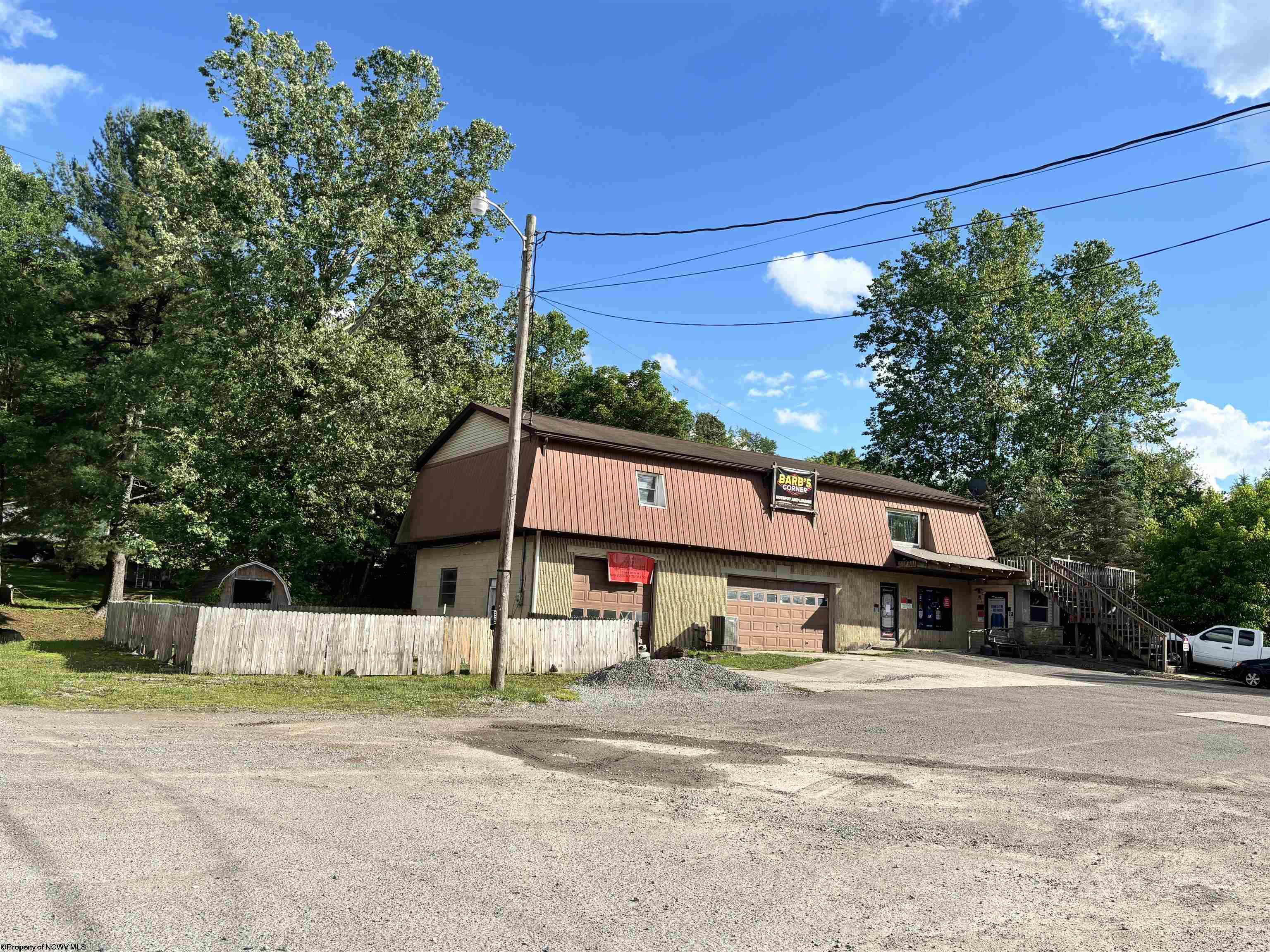 38 Morgantown Pike Belington WV 26250