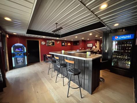 38 Morgantown Pike Belington WV 26250