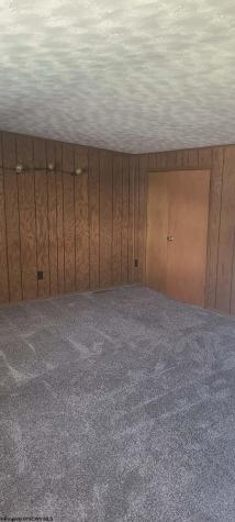 38 Morgantown Pike Belington WV 26250