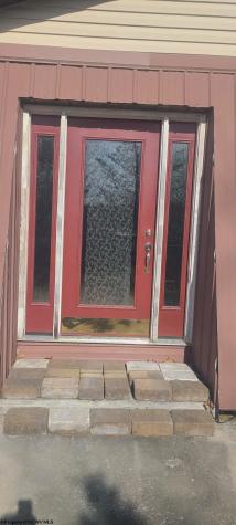 38 Morgantown Pike Belington WV 26250