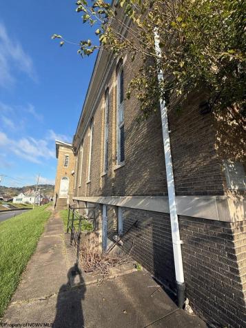 614 W Main Street Clarksburg WV 26301