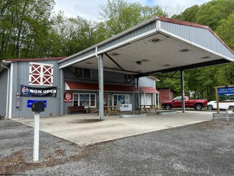 669 W Catherine Street Rowlesburg WV 26425