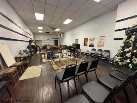 128 Main Avenue Weston WV 26452