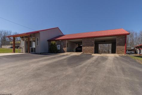 195 N Robert Stone Way Reedsville WV 26554