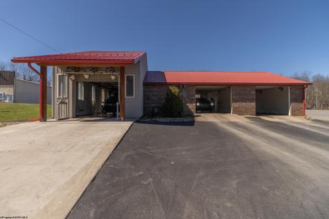 195 N Robert Stone Way Reedsville WV 26554