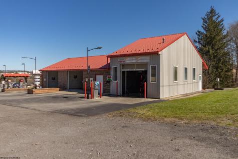 195 N Robert Stone Way Reedsville WV 26554