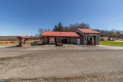 195 N Robert Stone Way Reedsville WV 26554