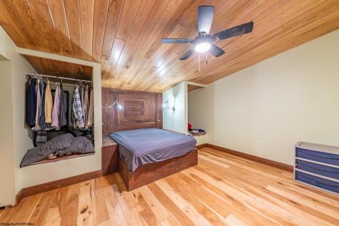228 Northpointe Drive Bruceton Mills WV 26525-6920