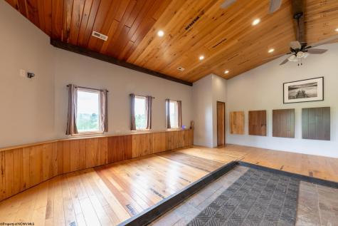 228 Northpointe Drive Bruceton Mills WV 26525-6920
